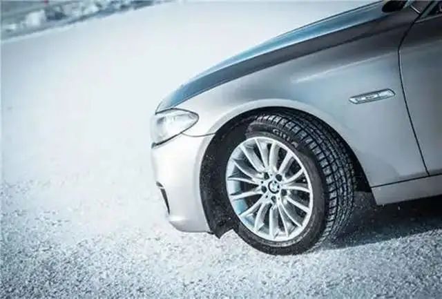 冬季用车除了要注意轮胎胎压问题外.jpg